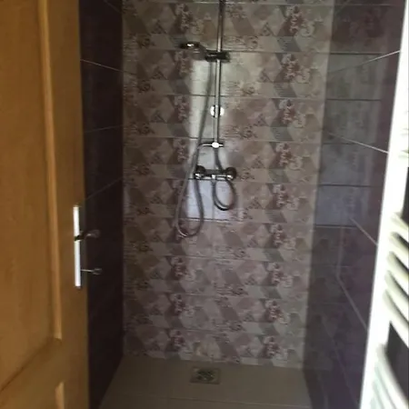 Nyugalmas 2 Vendeghaz Lenarddaroc